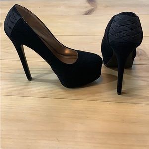 Charlotte Russe black velvet heels size 8